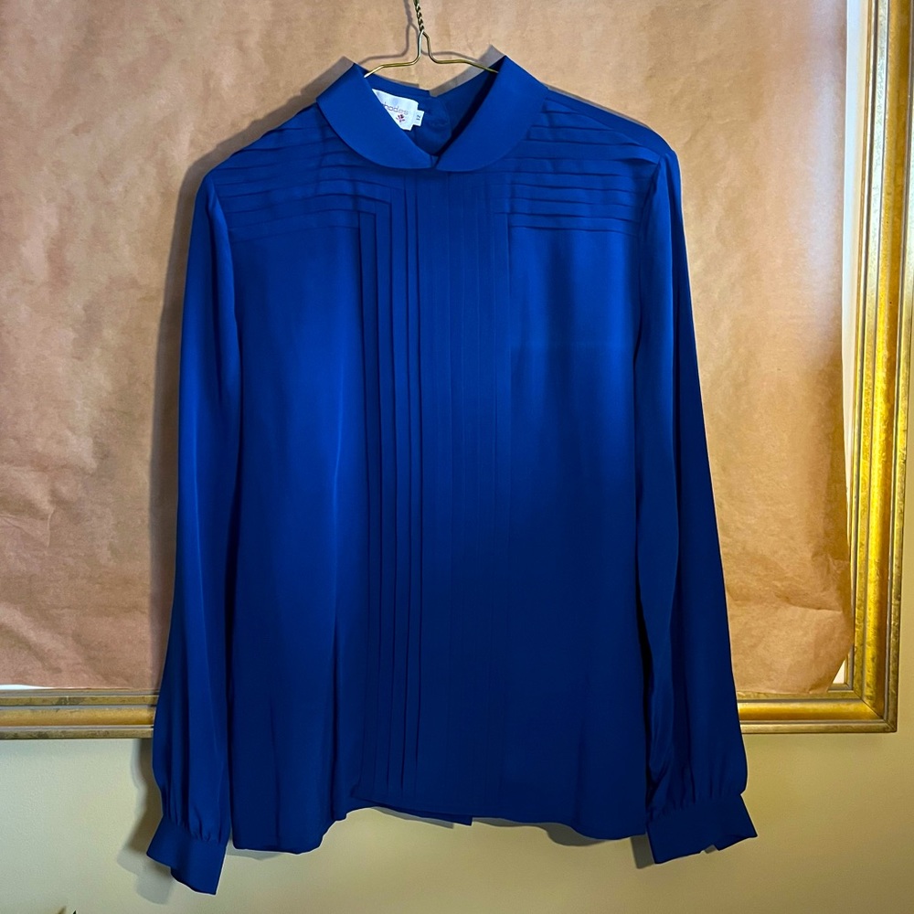 Courtney Rhodes 100% silk royal blue button down